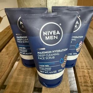 (3) Nivea Men Maximum Hydration Deep Cleaning Face Scrub -